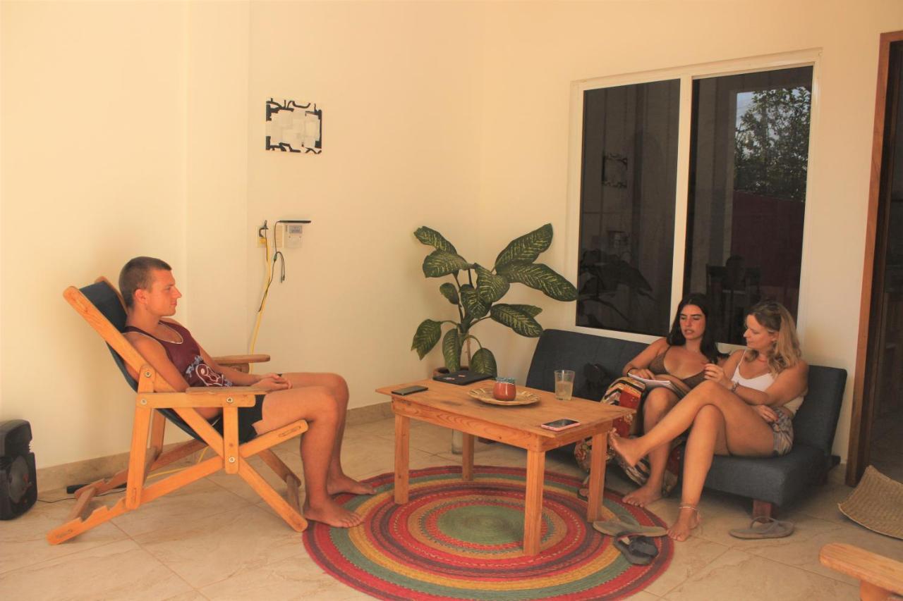Mi Puerto Beach Hostel Puerto Escondido  Luaran gambar